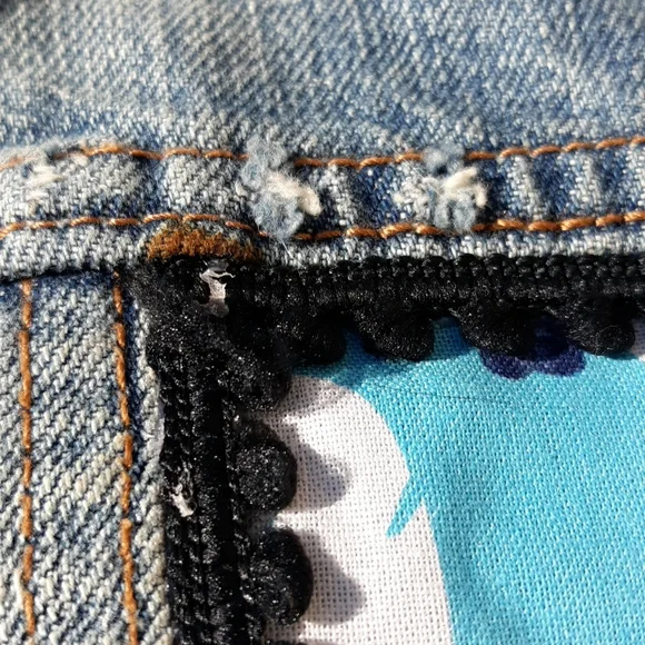 Levis Lilo Stitch Jean Jacket XS - Picture 9 of 17